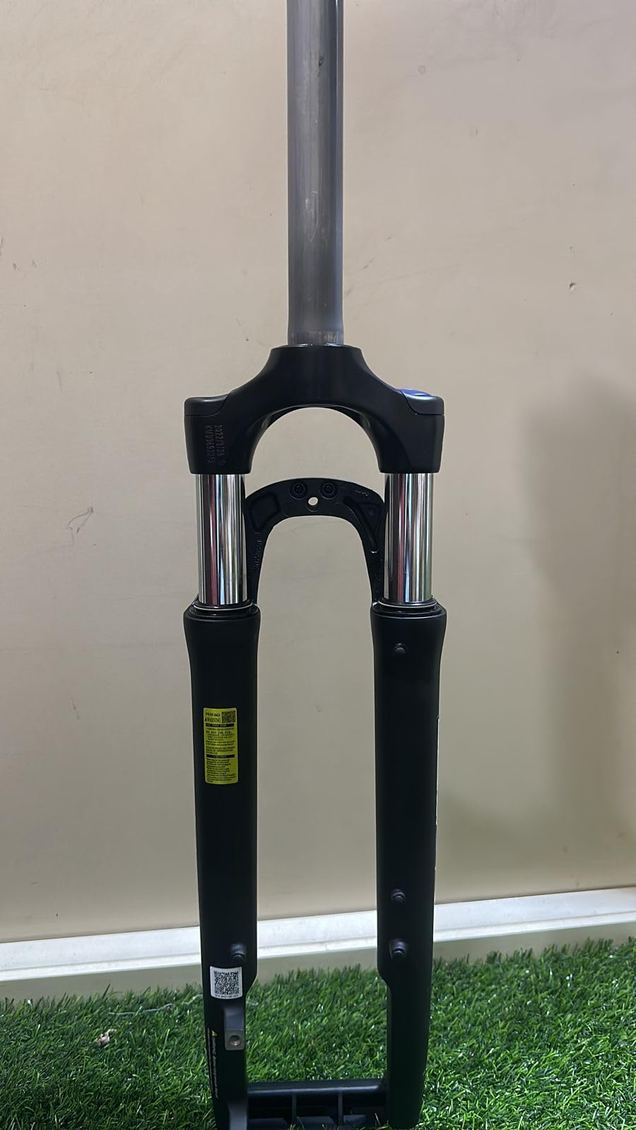 SR Suntour NEX Hybrid Suspension Fork Hydraulic Lockout 700c